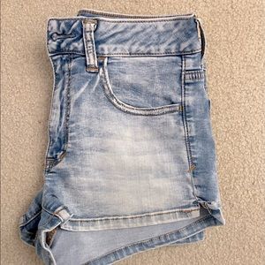 American Eagle High Rise Shortie